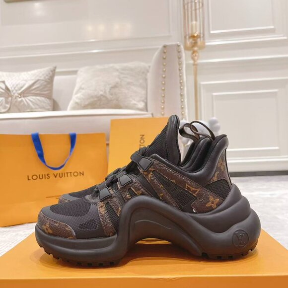 Louis Vuitton Archlight Monogram Sneaker - Picture 3 of 9